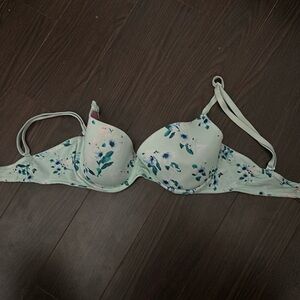 Victoria secret/pink bra with cute blue flower design 34 B with underwire